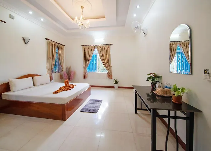 Twin Hotel *